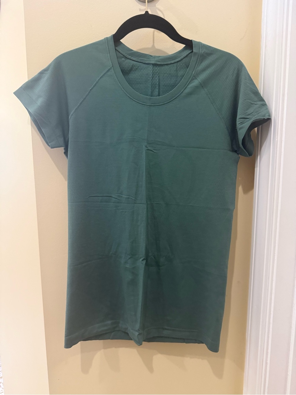 lululemon athletica Swiftly 2.0 size 8